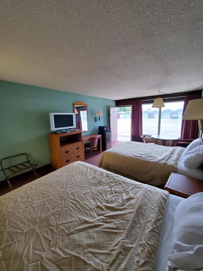 Gray Plaza Motel West Frankfort Kültér fotó