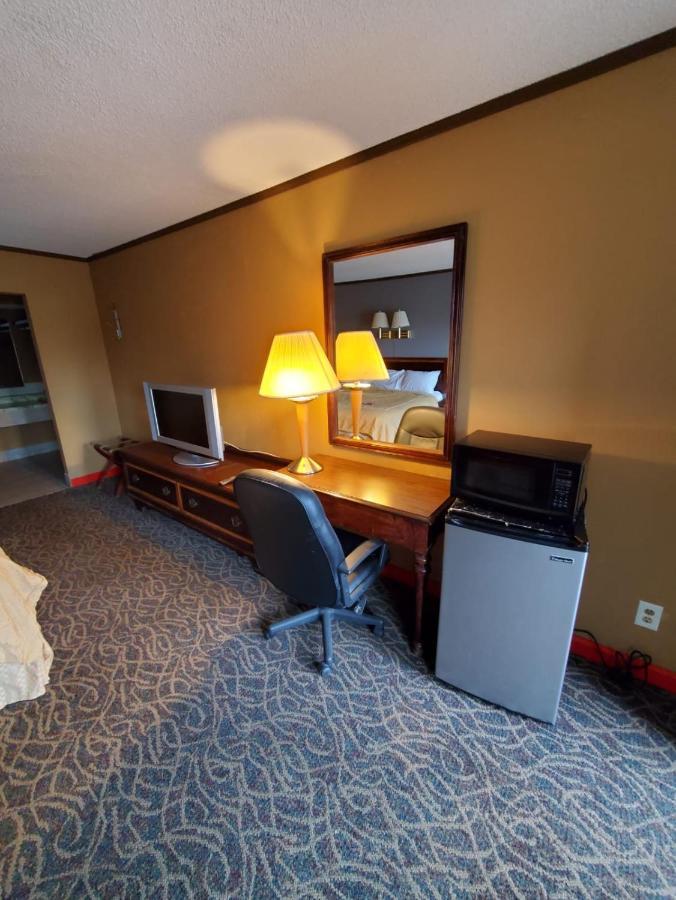 Gray Plaza Motel West Frankfort Kültér fotó